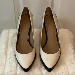 Ann Taylor two-toned leather heels. Size 9.5. 3-1/2” heel